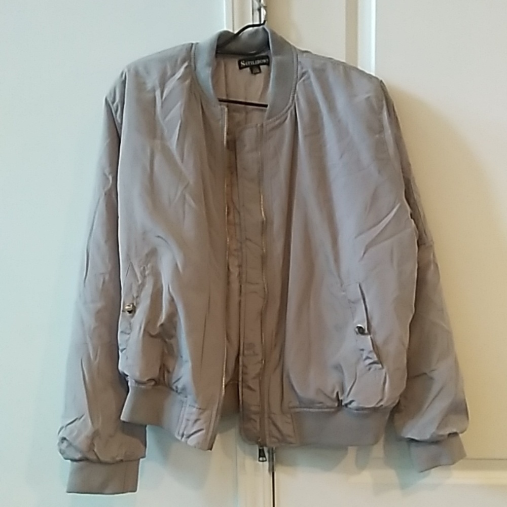 Gray Bomber